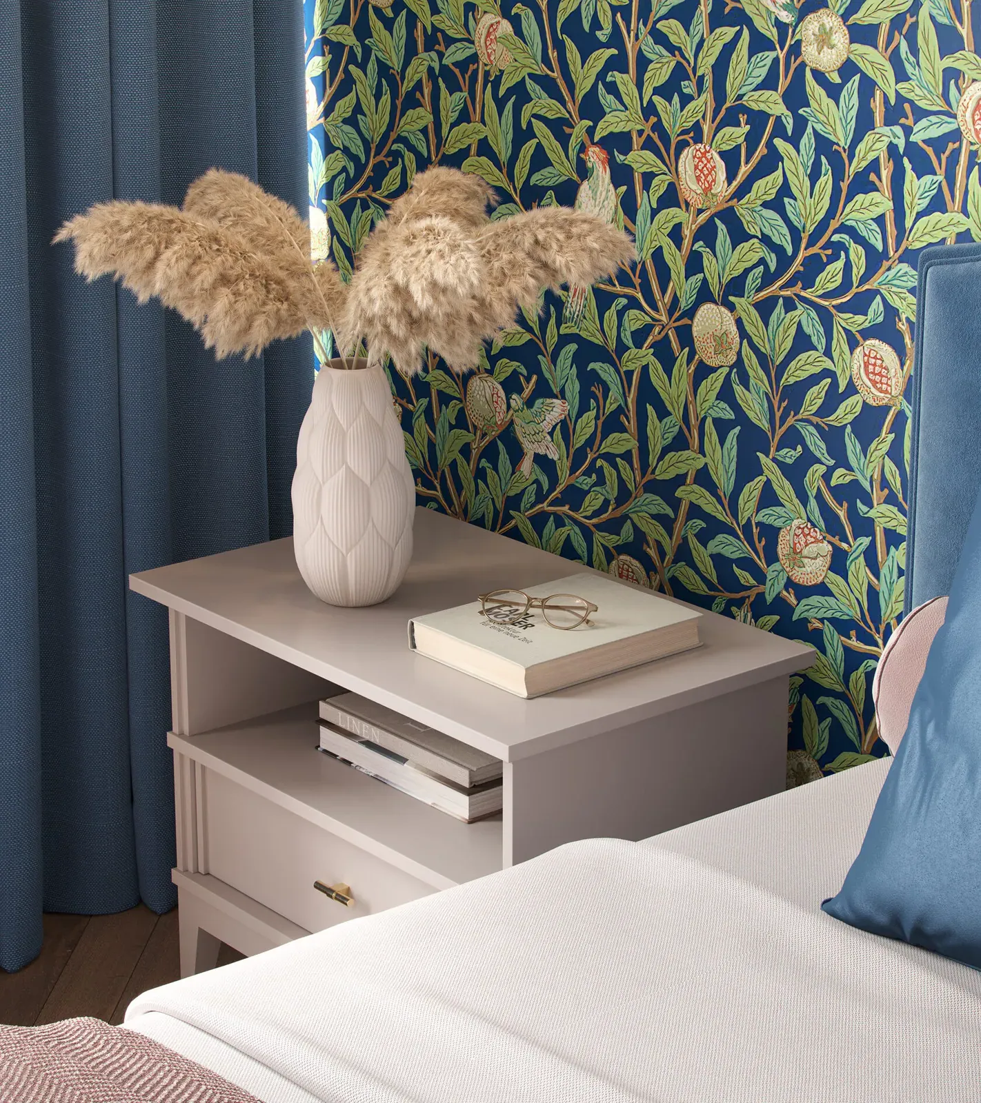 BEDROOM (6/8)